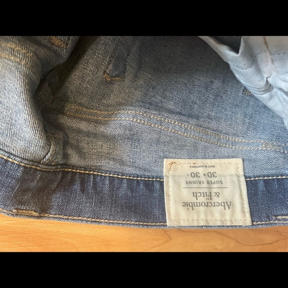 Abercrombie Stretch Skinny Jeans - Picture 2 of 2